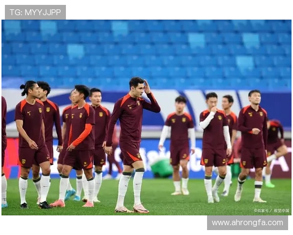 中国足球队迎战世界杯预选赛 强势出击全力争取小组头名 中国足球队迎战世界杯预选赛 强势出击全力争取小组头名