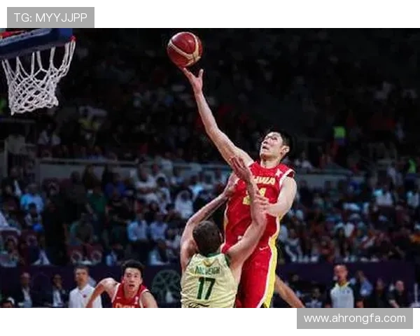 中国男篮迎战澳大利亚备战世界杯 目标突破历史最好成绩 中国男篮迎战澳大利亚备战世界杯 目标突破历史最好成绩