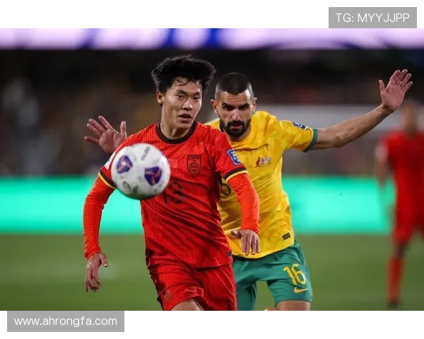 中国足球冲击世界杯名额战火重燃 各队备战状态各异引关注 中国足球冲击世界杯名额战火重燃 各队备战状态各异引关注