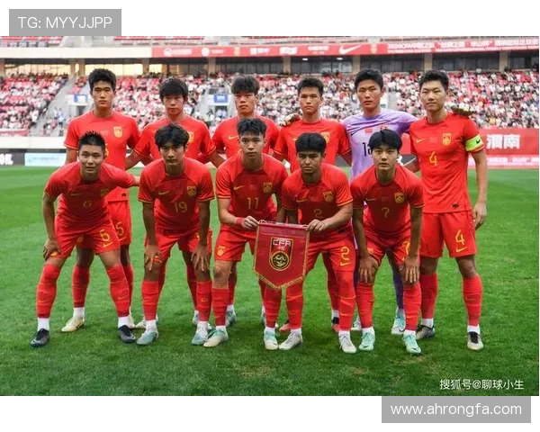 中国足球队备战亚洲杯新征程 力求突破自我提升整体实力 中国足球队备战亚洲杯新征程 力求突破自我提升整体实力