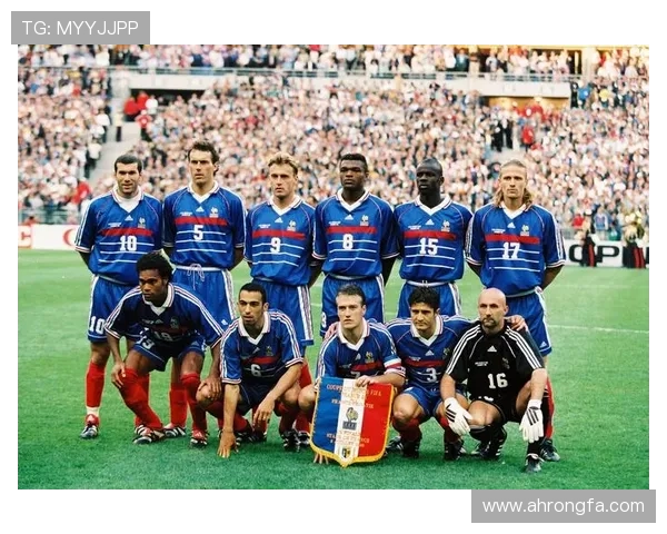 昂热俱乐部崛起之路探秘法国足球传统与现代力量融合之旅 昂热俱乐部崛起之路探秘法国足球传统与现代力量融合之旅