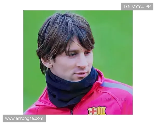 梅西携手巴萨重返西甲赛场 球迷热议传奇归来能否再现辉煌 梅西携手巴萨重返西甲赛场 球迷热议传奇归来能否再现辉煌