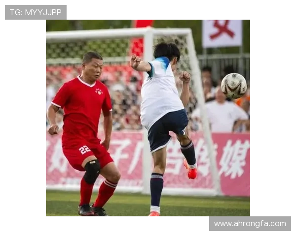 激战绿茵赛场豪门鏖战争冠之路再掀巅峰对决热潮再度引发关注盛况