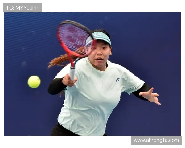 世界网球巡回赛再掀高潮,顶级球员纷纷发力争夺年终总决赛资格