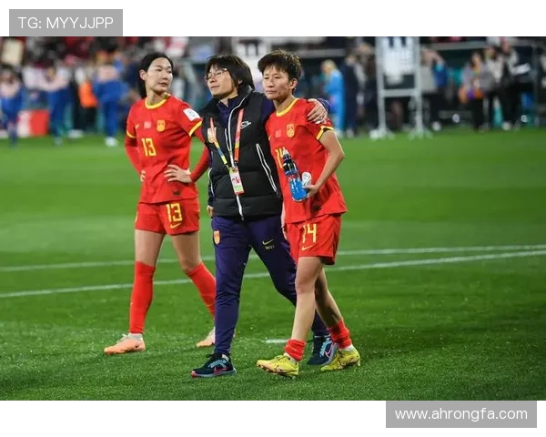 中国女足挺进世界杯四强 创历史最佳战绩 球员状态爆棚展现强大实力 中国女足挺进世界杯四强 创历史最佳战绩 球员状态爆棚展现强大实力